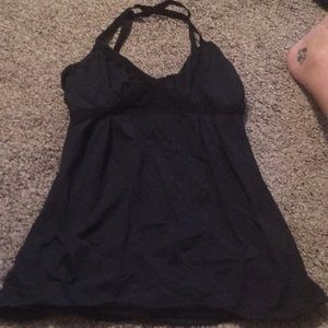 Small Lulu sport top
